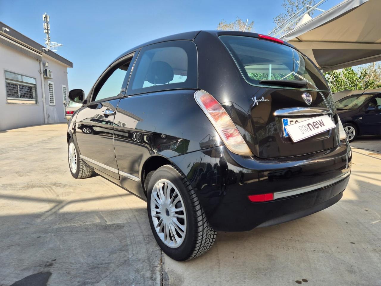 Lancia Ypsilon 1.2 69 CV Unyca