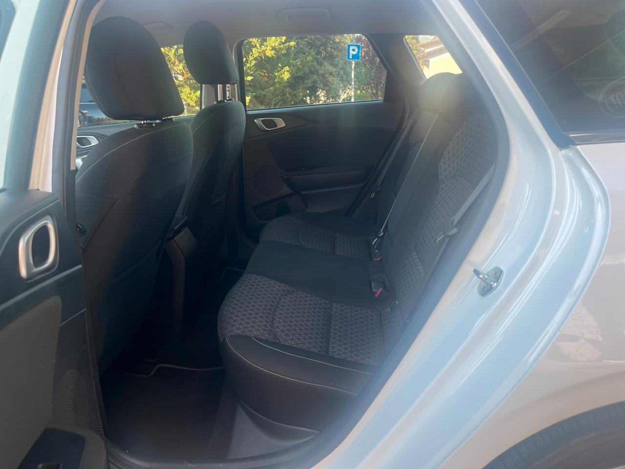 Kia Ceed 1.4 MPi GPL SW Business Class NEO PATENTATI