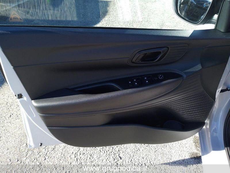 Hyundai i20 1.0 T-GDI T-GDI Petrol 6-speed M/T PE MY25 1.0T MT CONNECTLINE