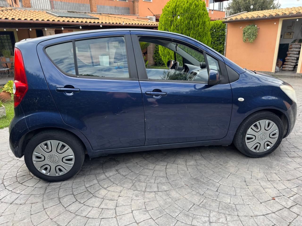 OPEL AGILA 1.3 benzina - POCHI KM - 2009