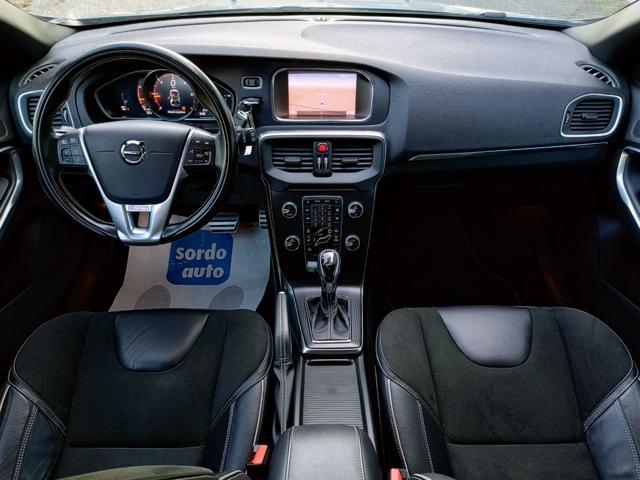 VOLVO V40 D2 Geartronic R-design