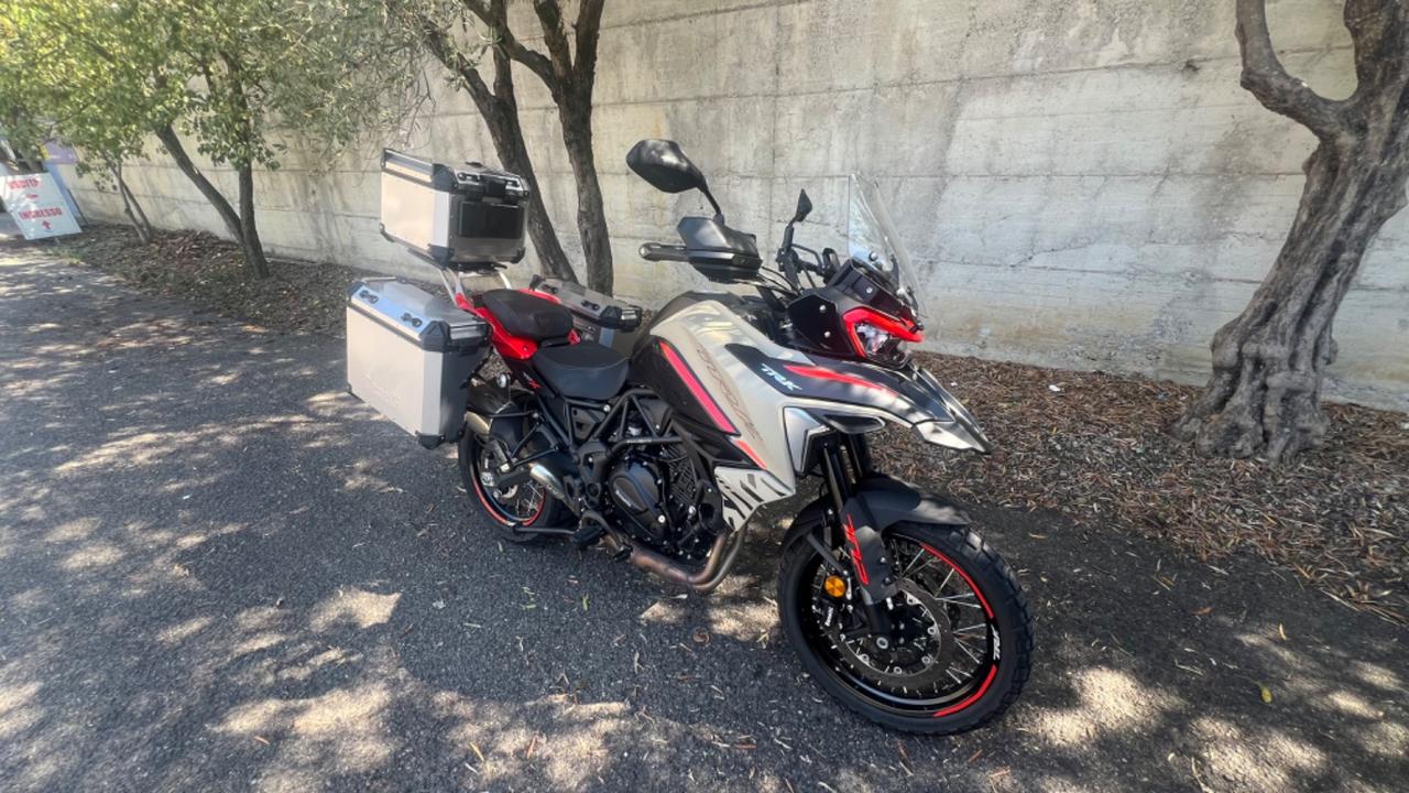 BENELLI TRK 702 X