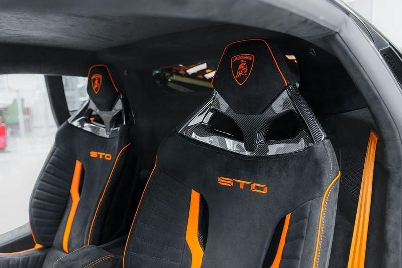 Lamborghini Huracán LAMBORGHINI HURACAN STO *PPF TOTALE* *POSSIBILITA' SUBENTRO LEASING*