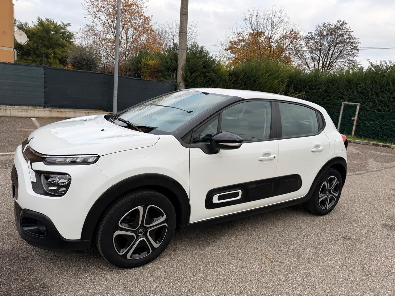 Citroen C3 1.2 - NEOPATENTATI - 12 MESI DI GARANZIA -