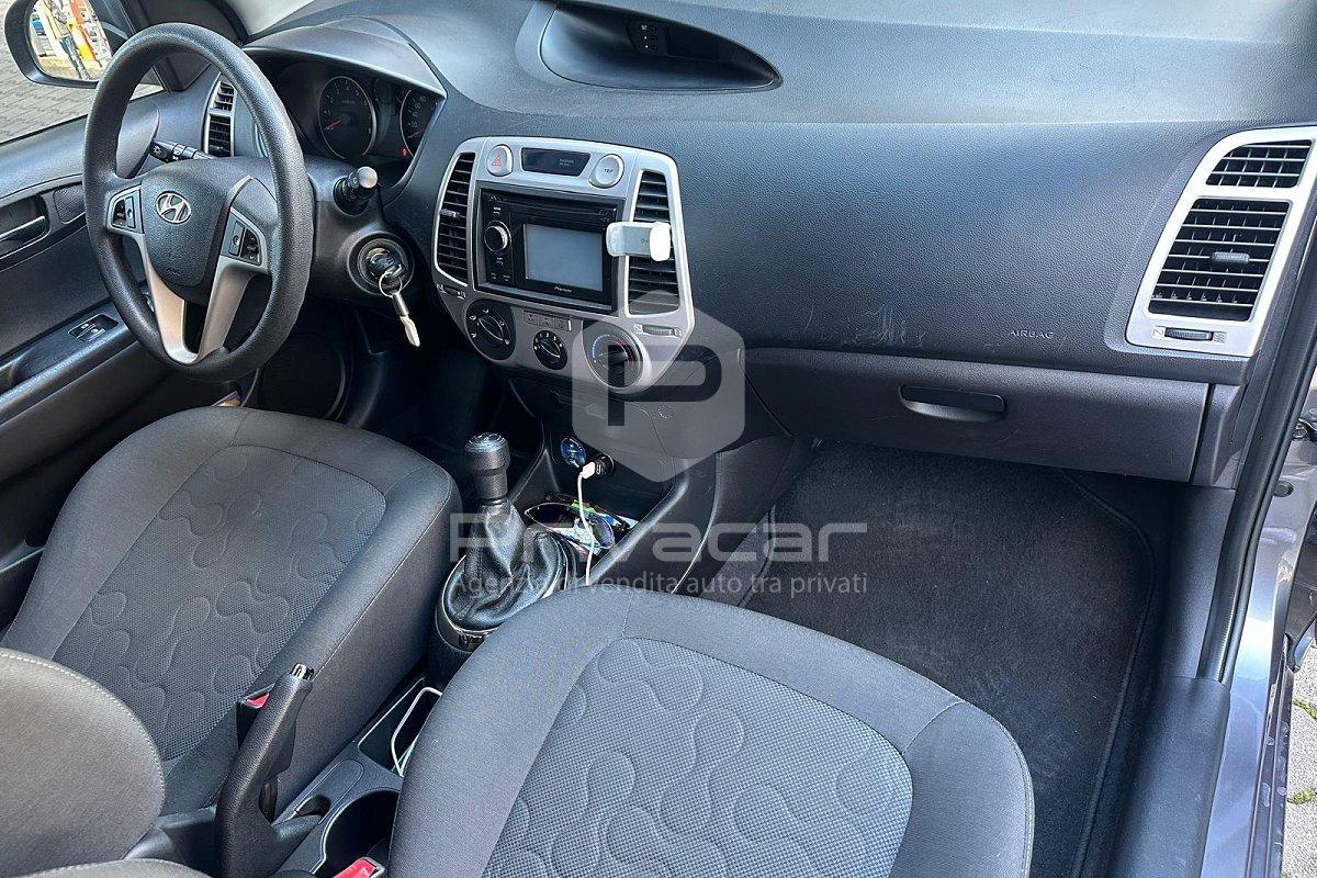 HYUNDAI i20 1.2 5p. Sound Edition
