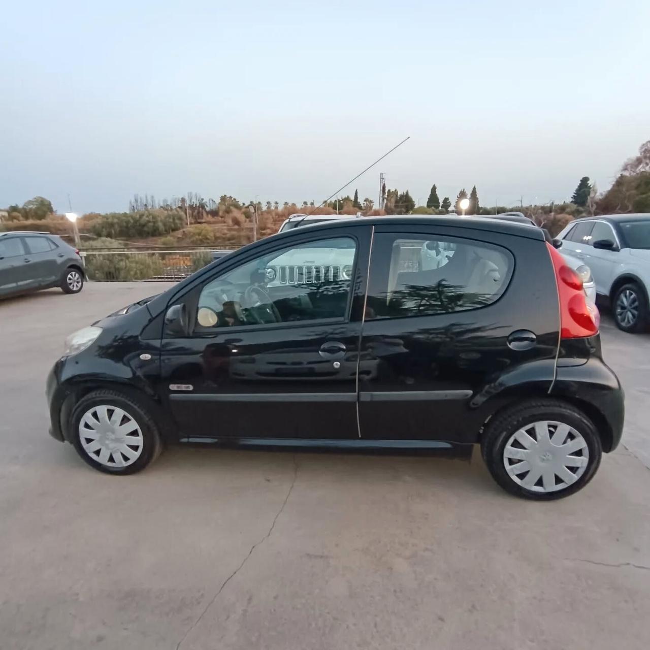 Peugeot 107 1.4 HDi VISTA E PIACIUTA