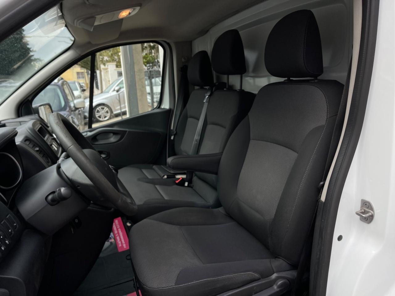 Renault Trafic T29 2.0 dCi 120CV PL-TN 2020
