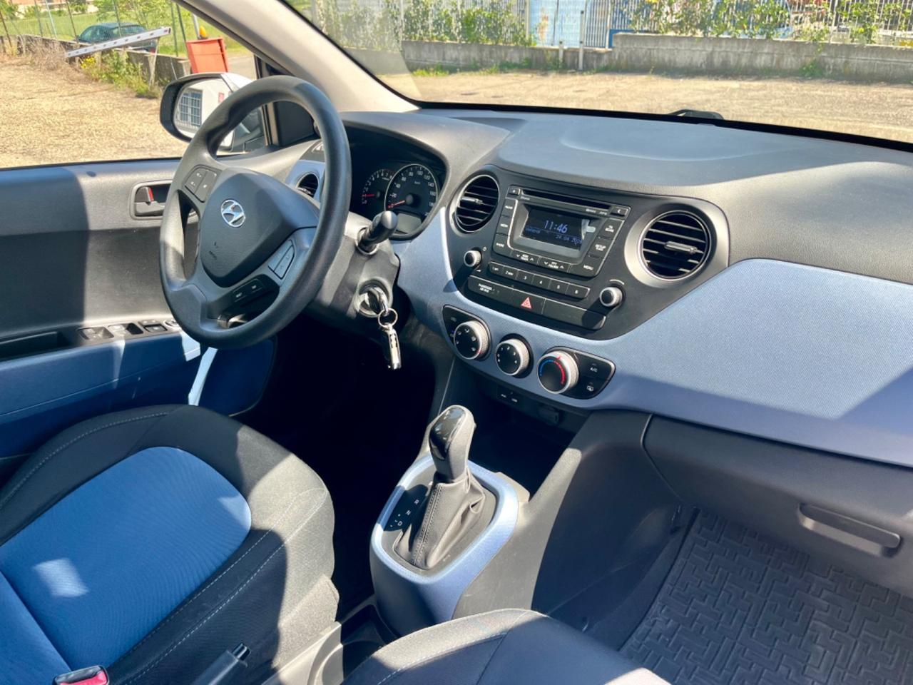 Hyundai i10 1.0benz 2015 64.000km cambio automatico perfetta