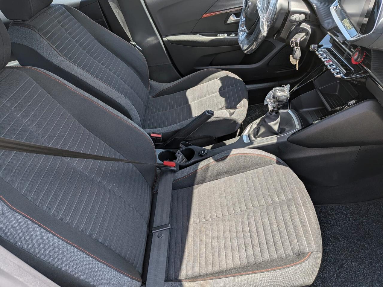 Peugeot 208 PureTech 100 Stop&Start EAT8 5 porte Allure