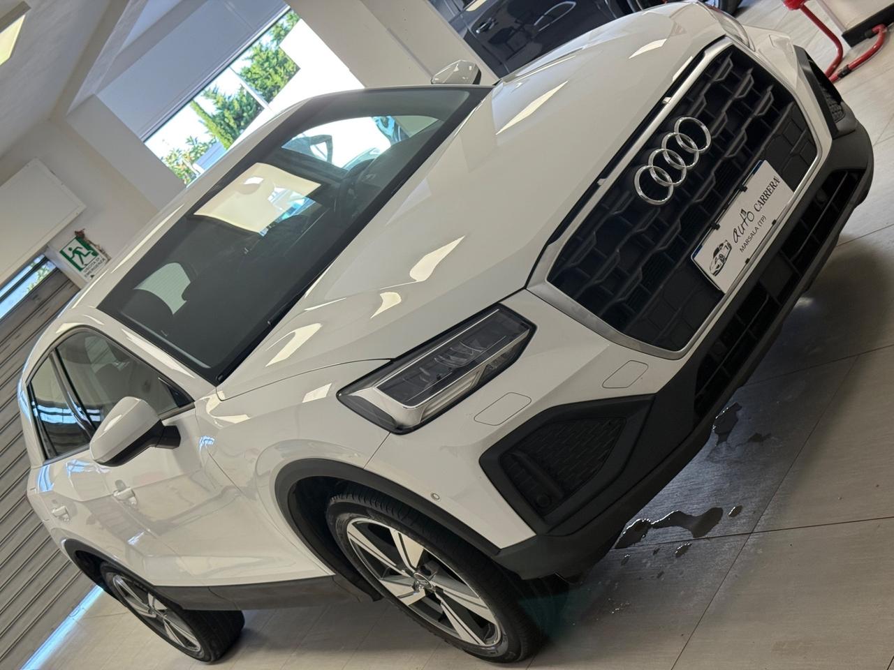 Audi Q2 30 TDI Business