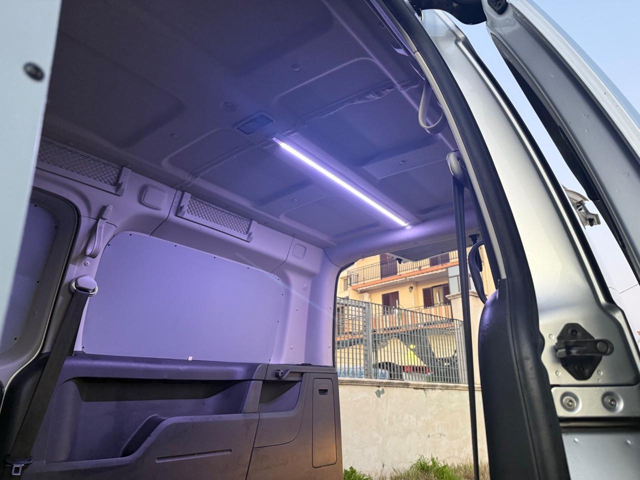 Volkswagen Caddy 1.6 TDI 102 CV 5p.Comfortline Maxi