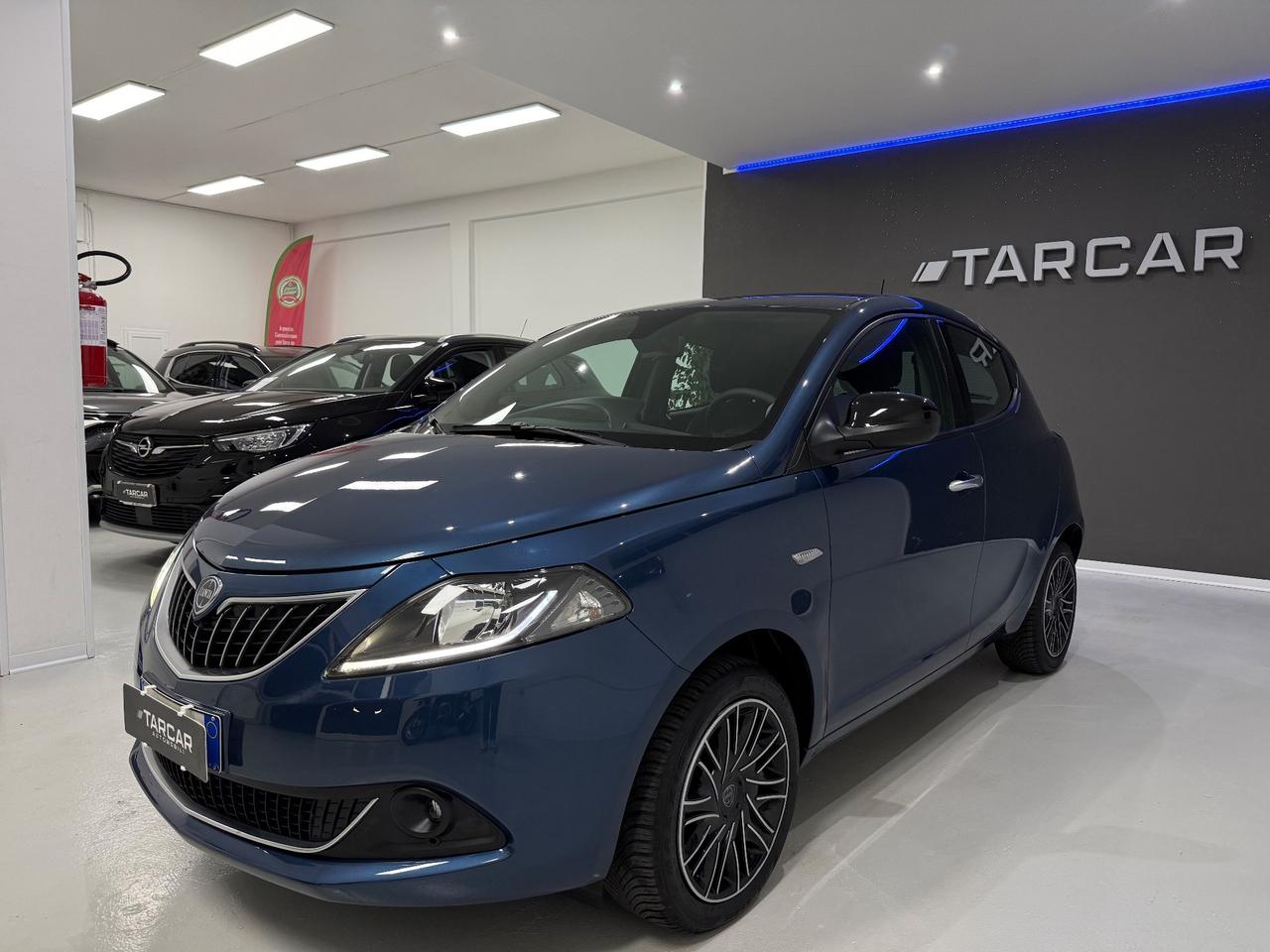 Lancia Ypsilon 1.0 FireFly S&S Hybrid Gold