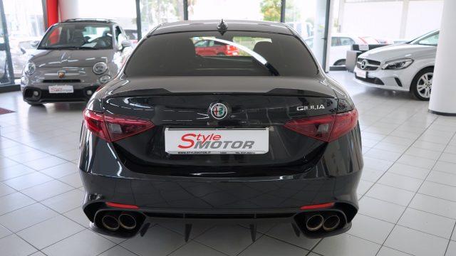ALFA ROMEO Giulia 2.9 T V6 Quadrifoglio MANUALE TIRATURA LIMITATA