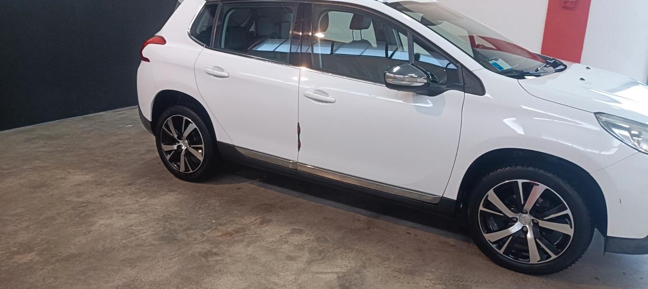 Peugeot 2008 BlueHDi 120 S&S Allure