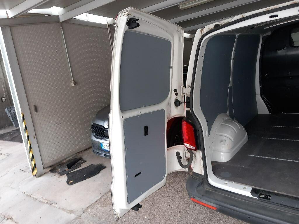Volkswagen Transporter T6.1 2.0 TDI 150CV PC