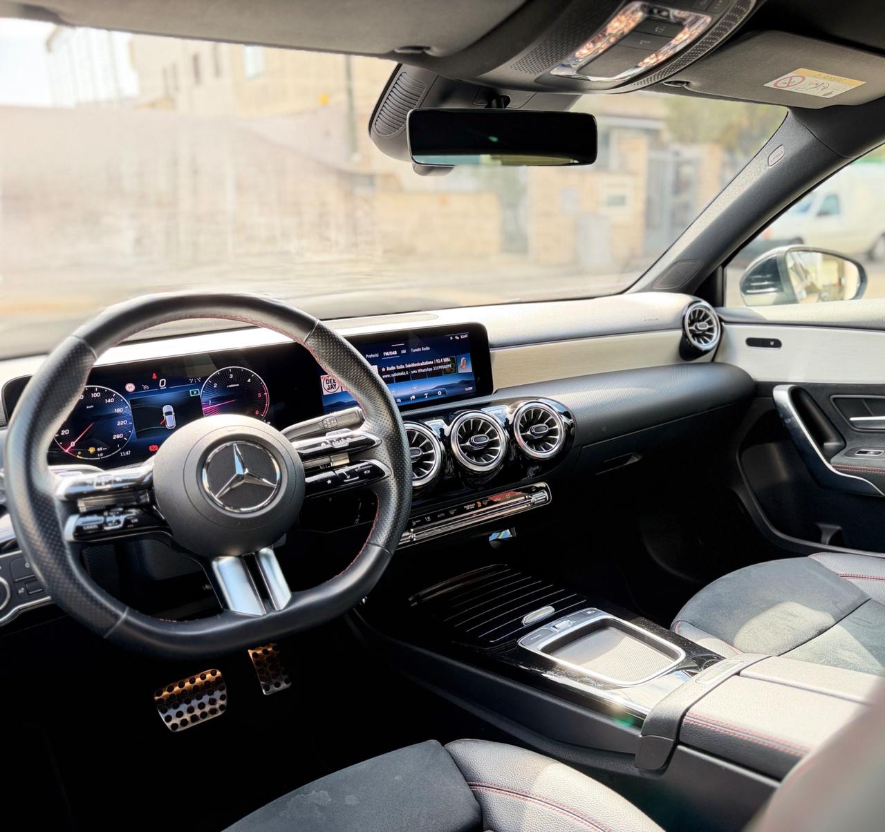 Mercedes-benz A180 d Automatic AMG LINE-2023 AMBIENT/LED