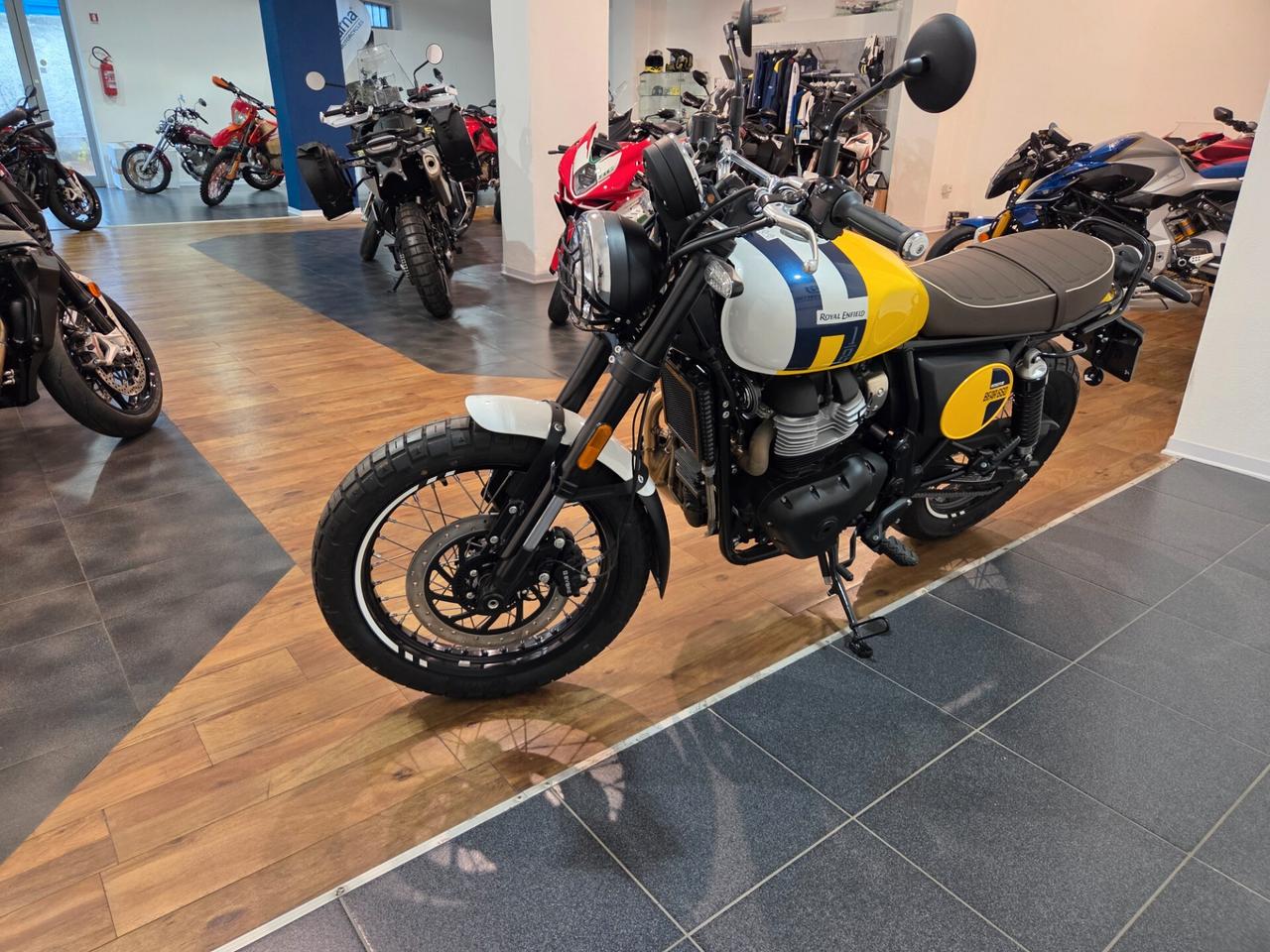 Royal Enfield Interceptor Bear 650