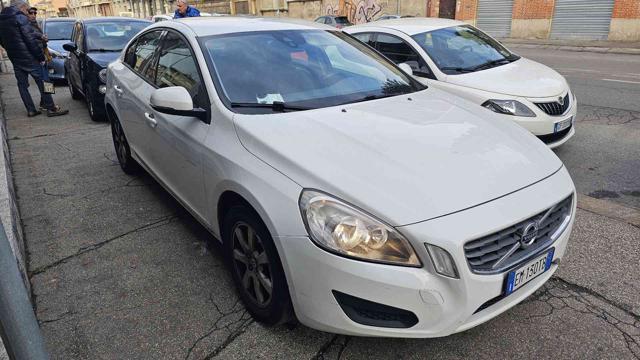 VOLVO S60 D2 Kinetic Drive