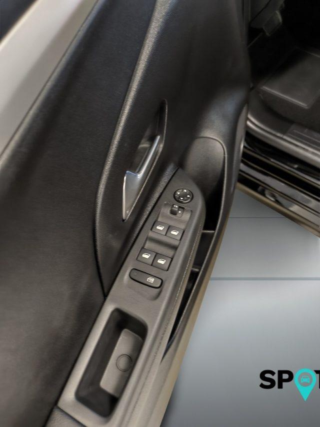 OPEL Corsa Hybrid 110 CV aut. Edition