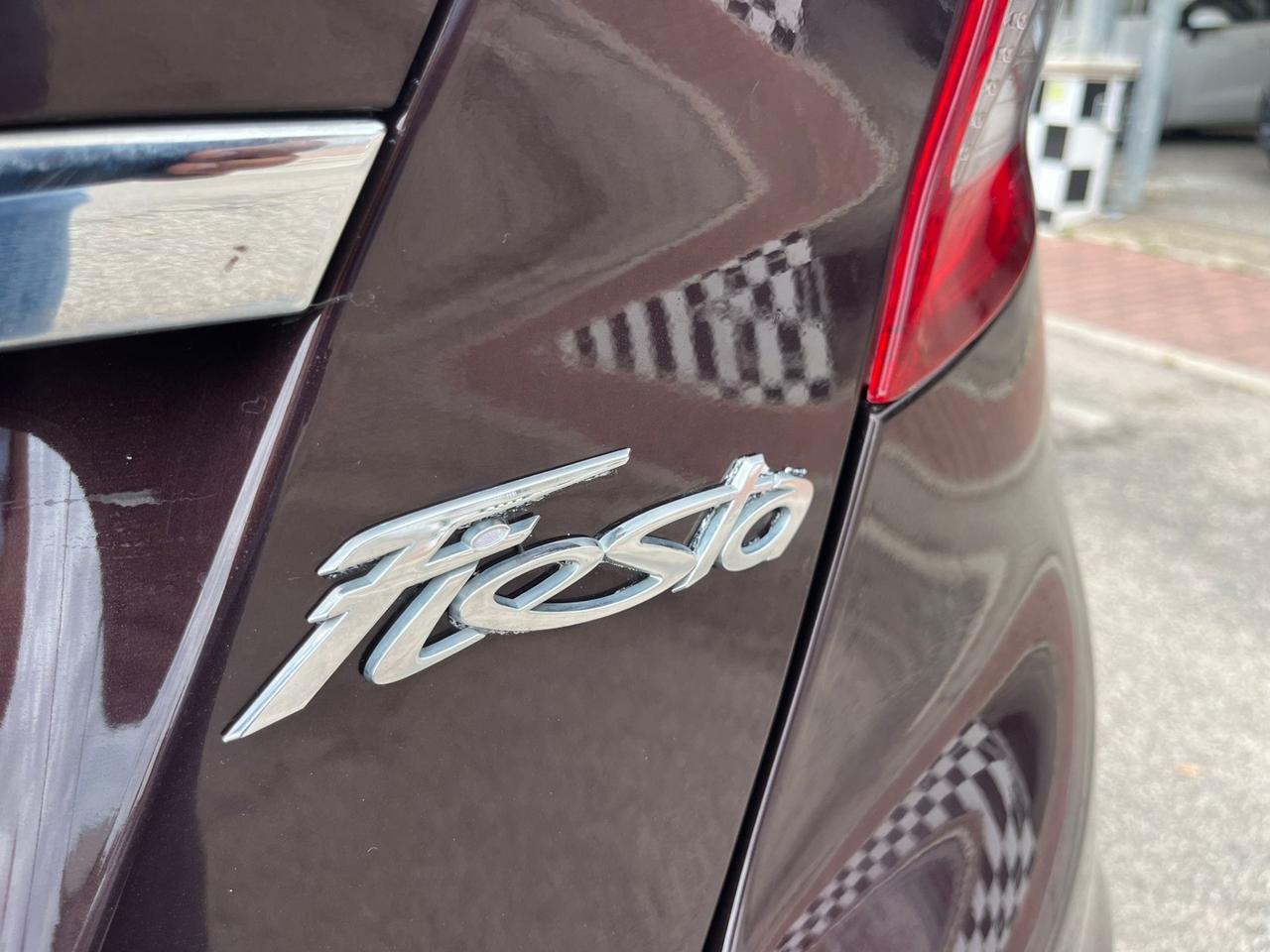 Ford Fiesta 1.6 TDCi 5p. Titanium Unipro 2010