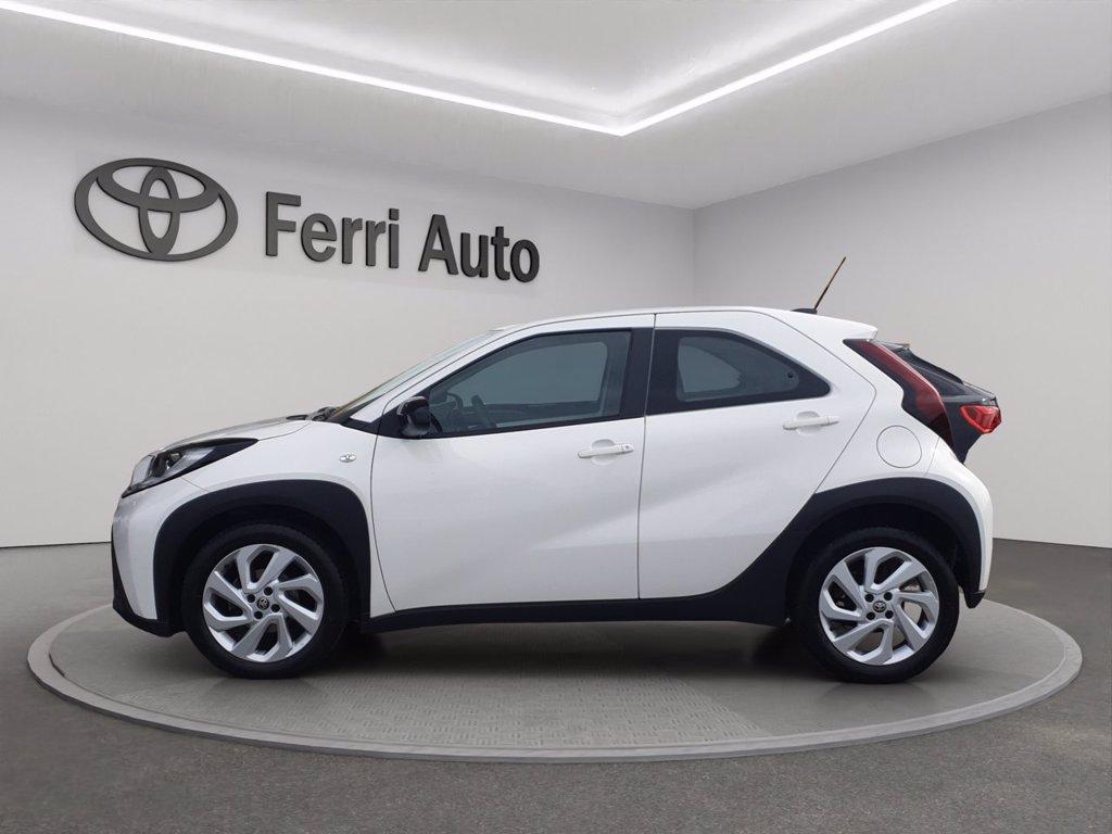 TOYOTA Aygo x 1.0 active 72cv s-cvt del 2022