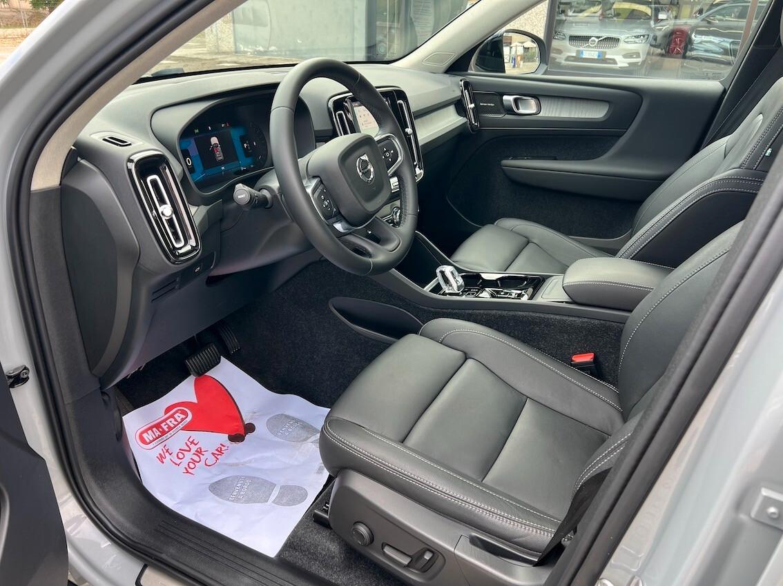 Volvo XC40 2.0 b3 Plus Black Edition auto - Tetto Apribile FULL OPTIONAL!!!