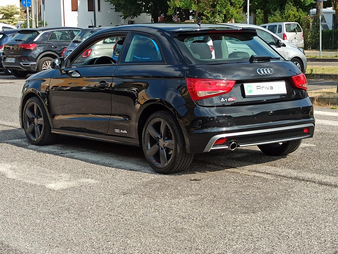 Audi A1 1.6 TDI 105 CV Attraction SLINE