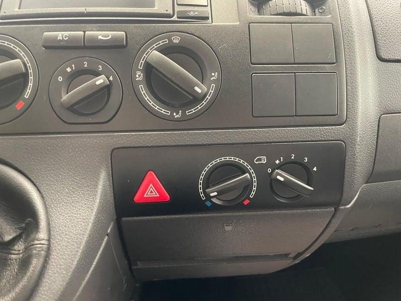 Volkswagen Multivan Multivan 2.5 TDI/130CV Comfortline
