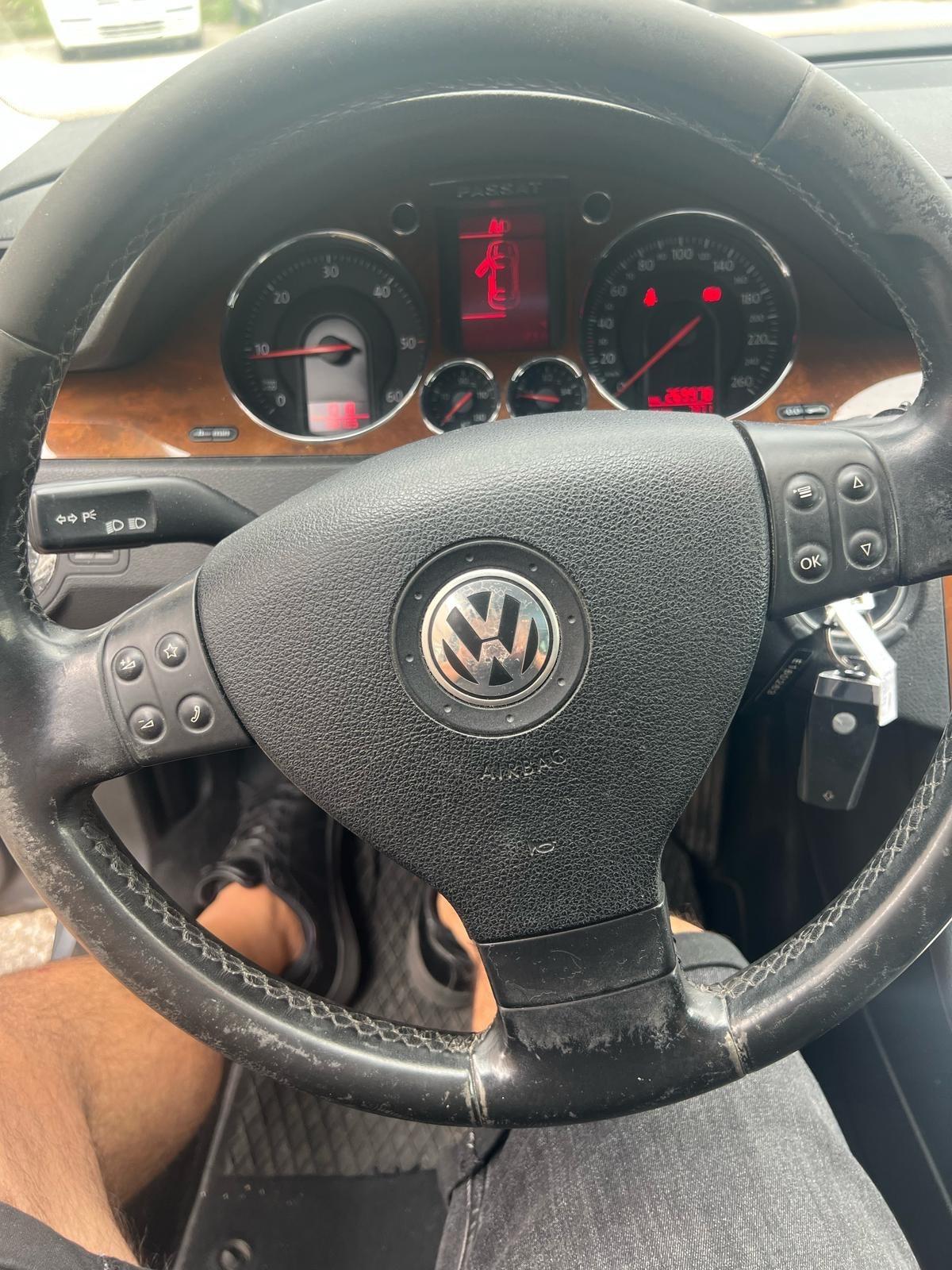 Volkswagen Passat 2.0 16V TDI Var. Highline Anno 2006