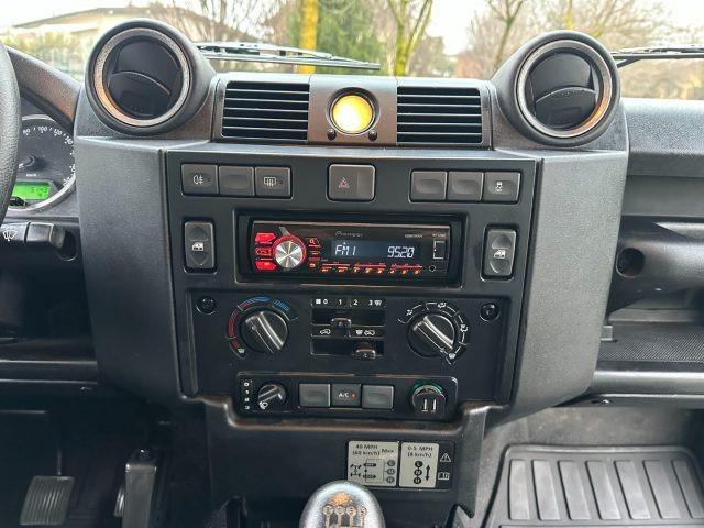 LAND ROVER Defender 90 2.2 TD4 Station Wagon NEOPATENTATI