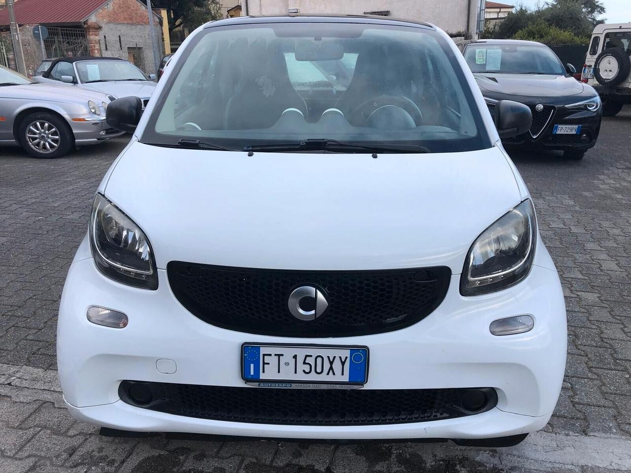 Smart ForTwo 70 1.0 AUTOMATICA PELLE/NAVIGATORE GARANZIA EUROPEA COMPLETA CONFORMGEST X 12 MESI RINNOVABILE FINO A 60 MESI!!!