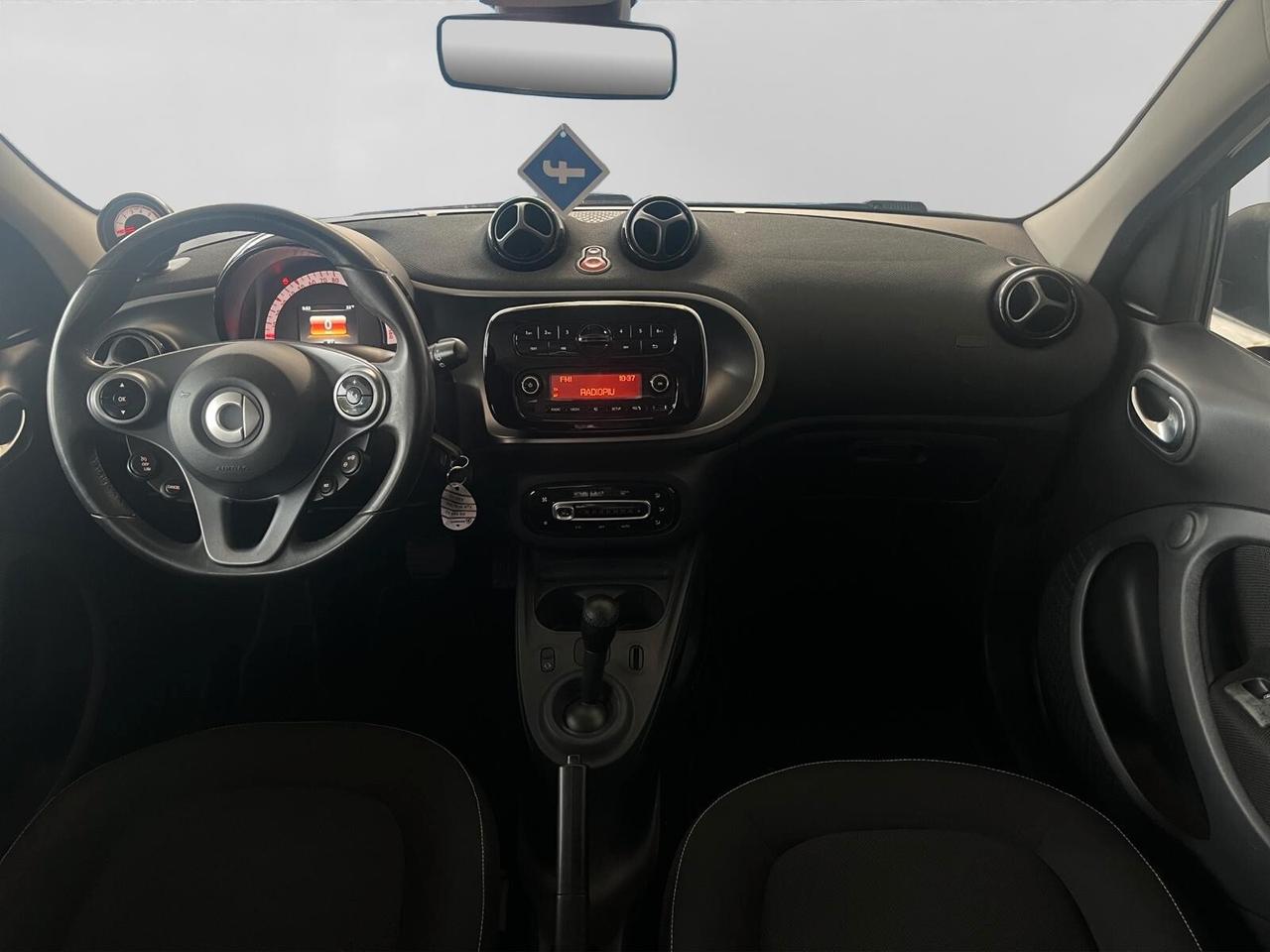 Smart ForFour 1.0 71cv Prime AUT. NEOPATENTATI SOLI 65.000KM!