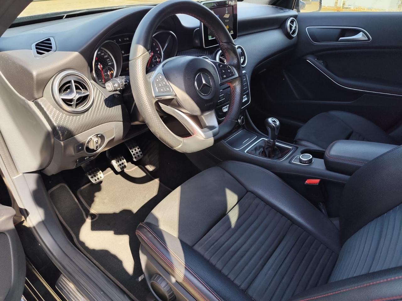 Mercedes-benz A 200 d Premium