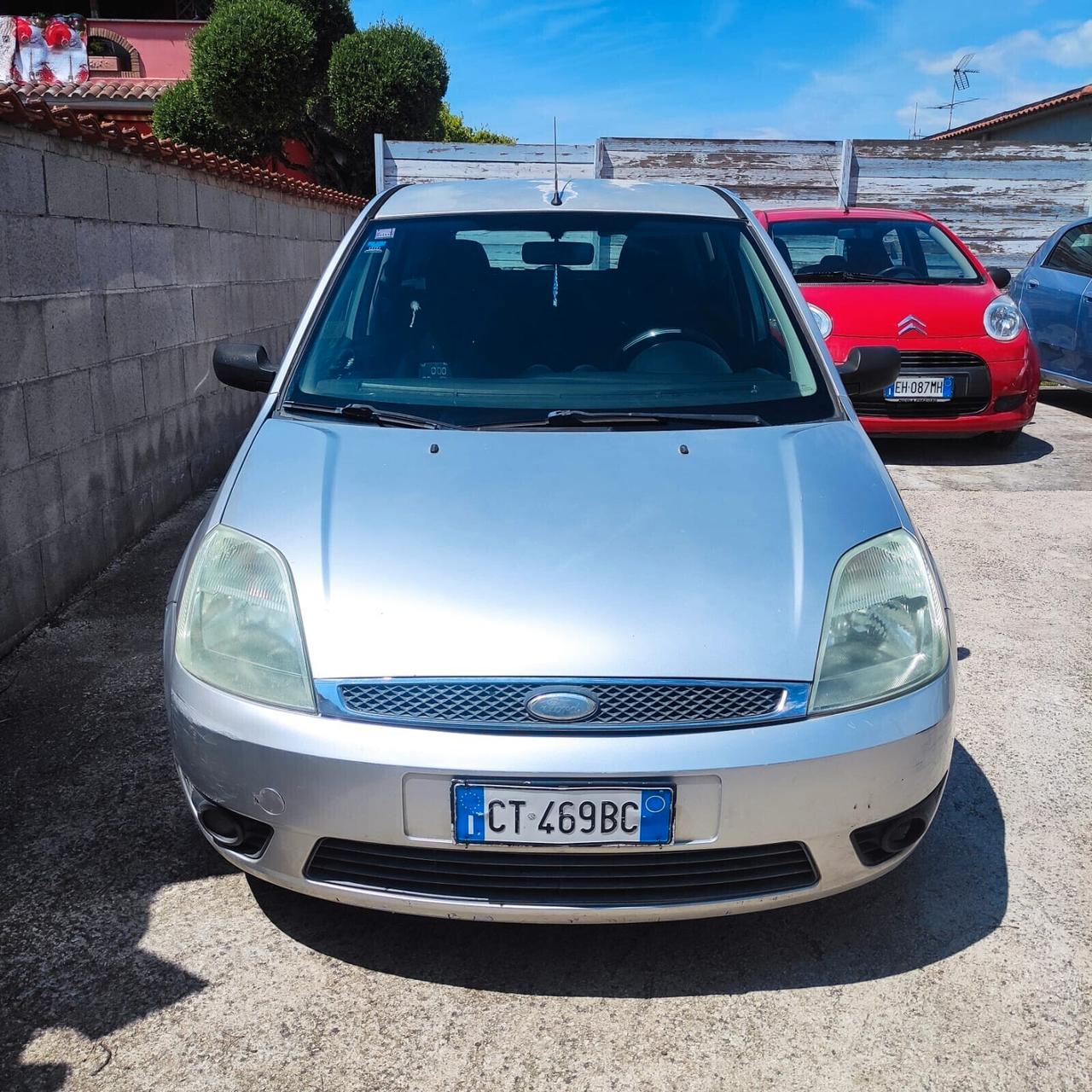 Ford Fiesta 1.2 16V 5p. Ghia