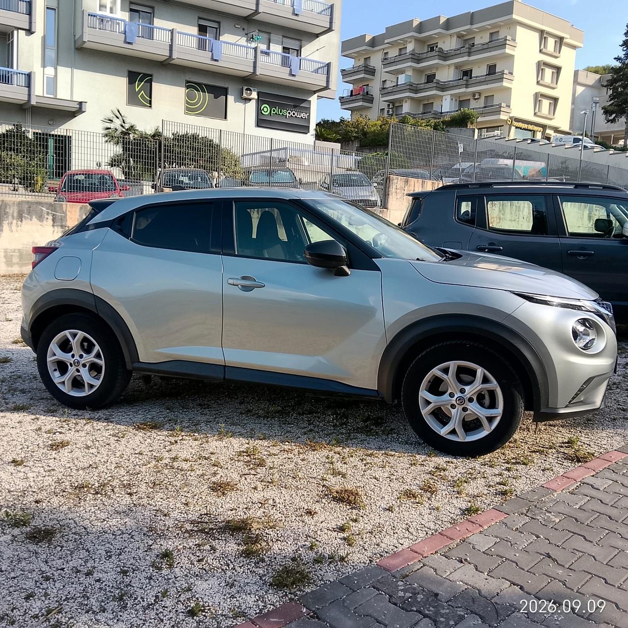 Nissan Juke 1.0 DIG-T 114 CV DCT N-Connecta