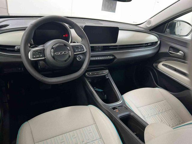 FIAT 600 Hybrid 100 CV DCT MHEV La Prima