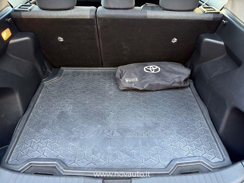 Toyota Yaris Cross Yaris Cross 1.5h Business fwd 116cv e-cvt