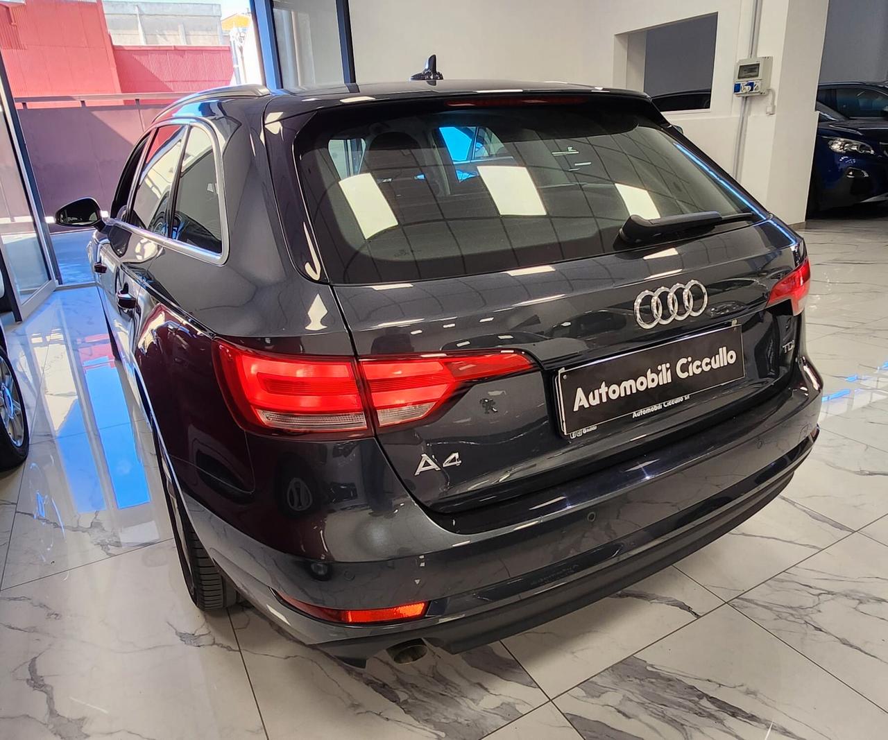 Audi A4 2.0 TDI 150 CV ultra S tronic Design