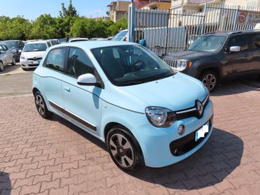 Renault Twingo 900 BENZ NAVI -CAMERA 77.000 KM CERT