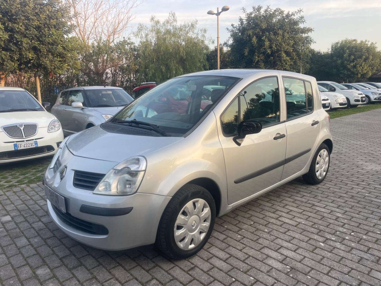 Renault Modus 1.2 16V GPL Confort Dynamique