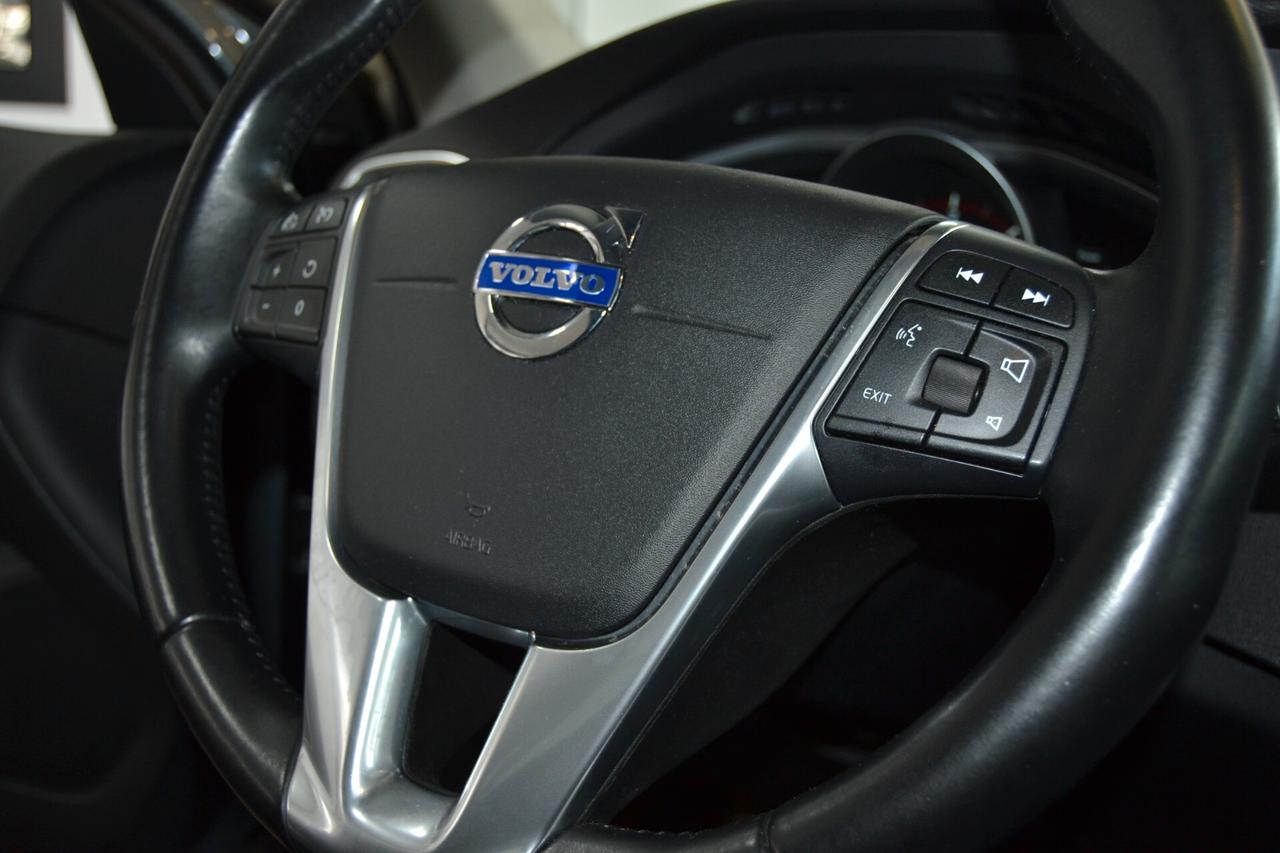 Volvo V40 1.6D2 115CV Momentum UniPro/Navi/Cruise