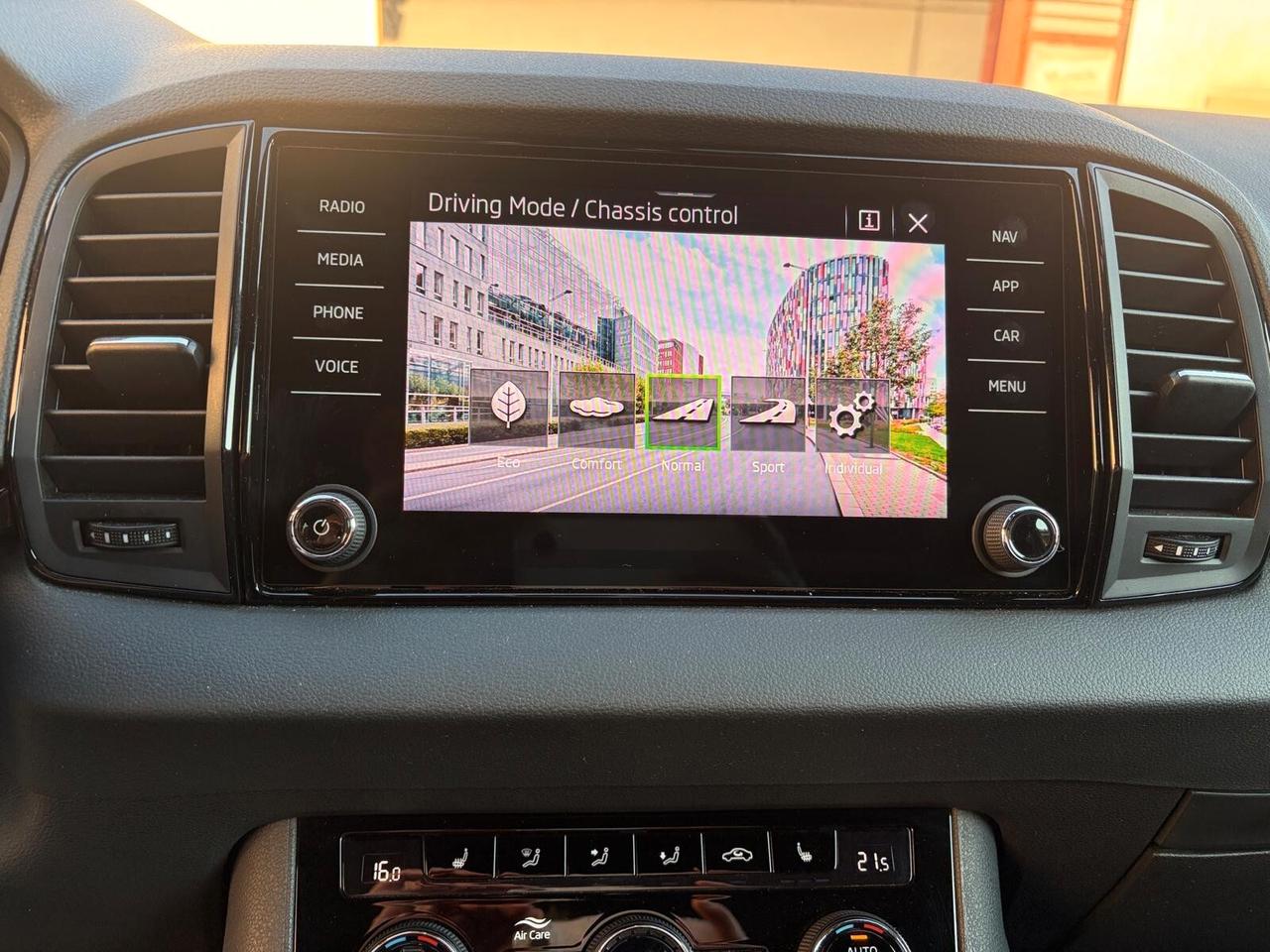 Skoda Karoq 2.0 TDI EVO 150cv 110kw SCR DSG SportLine