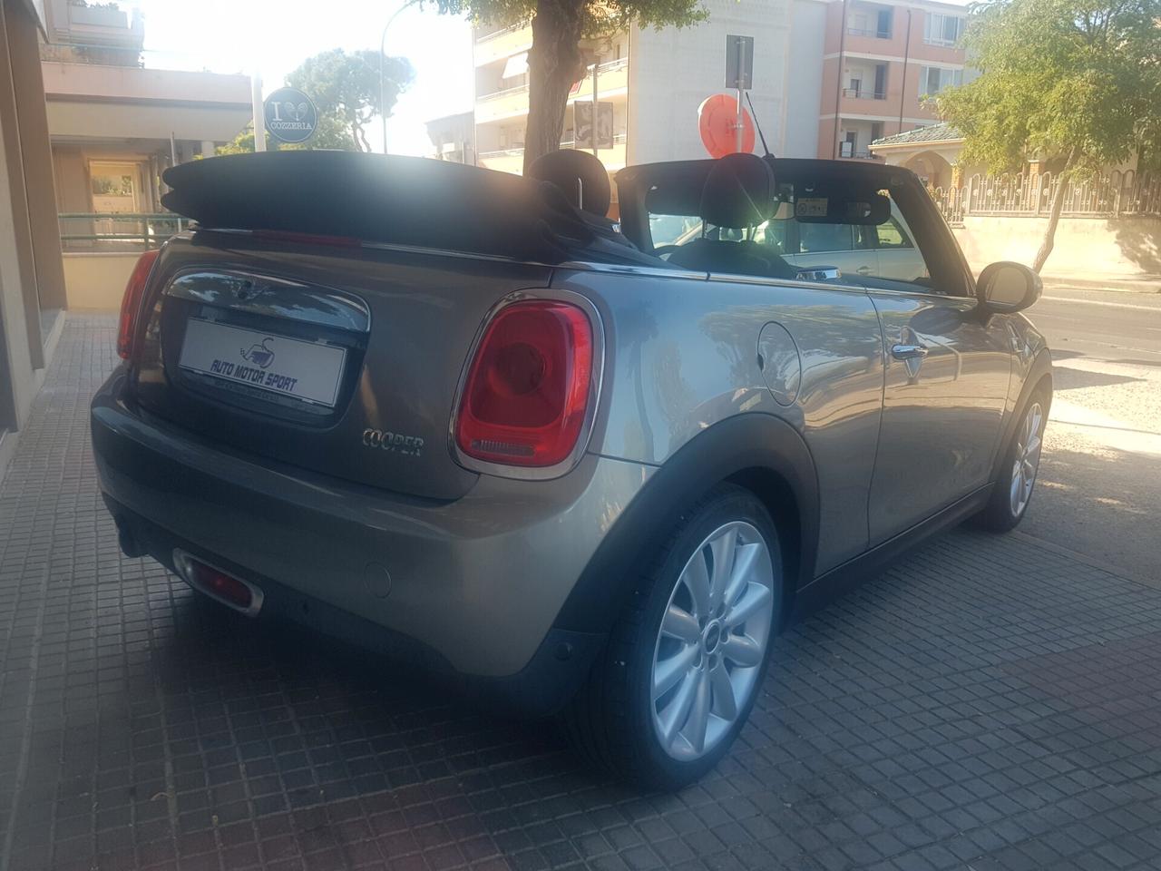 Mini Mini 1.5 Cooper Cabrio