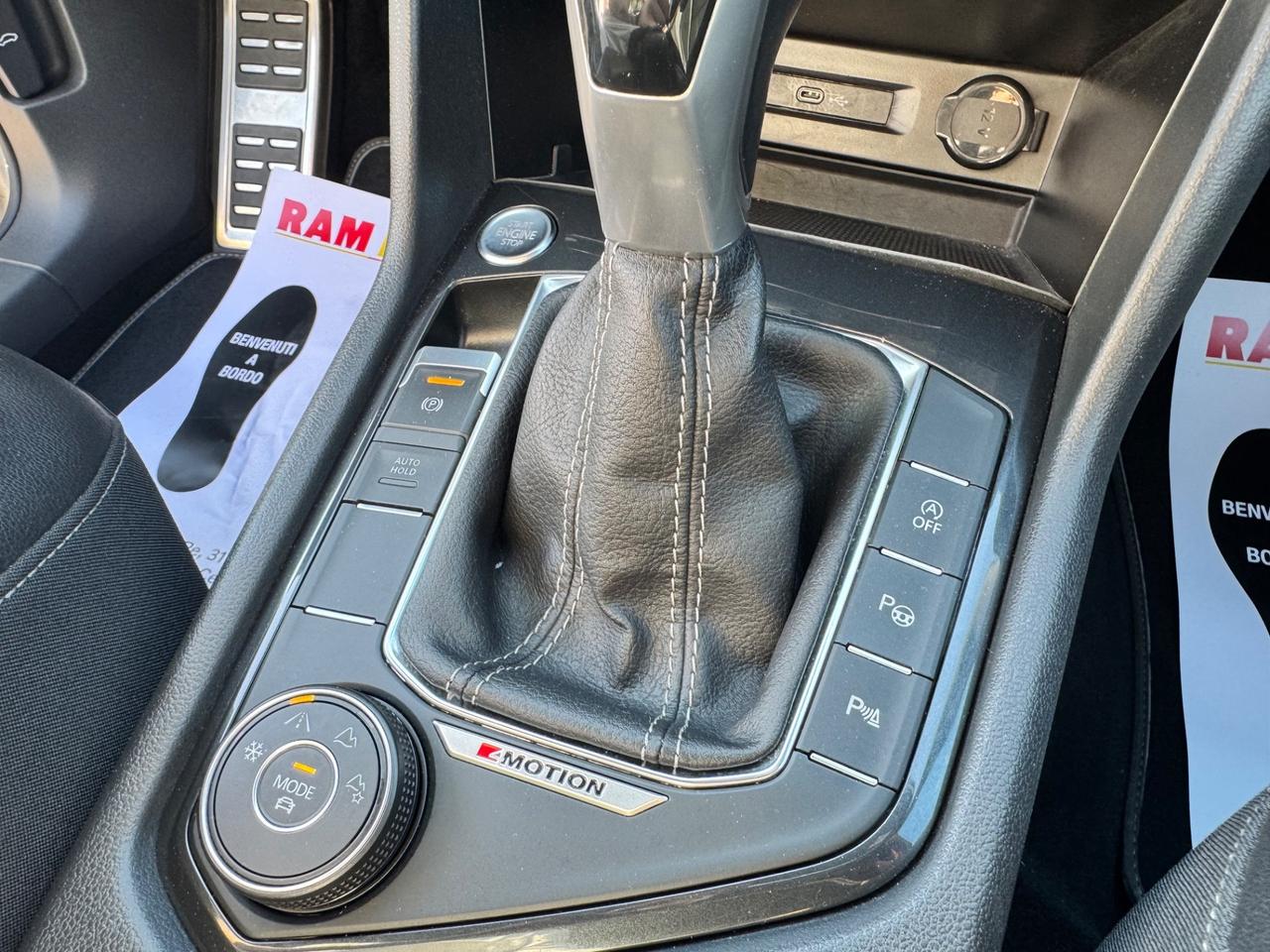 Volkswagen Tiguan R-LINE 2.0 TDI 150 CV DSG 4MOTION