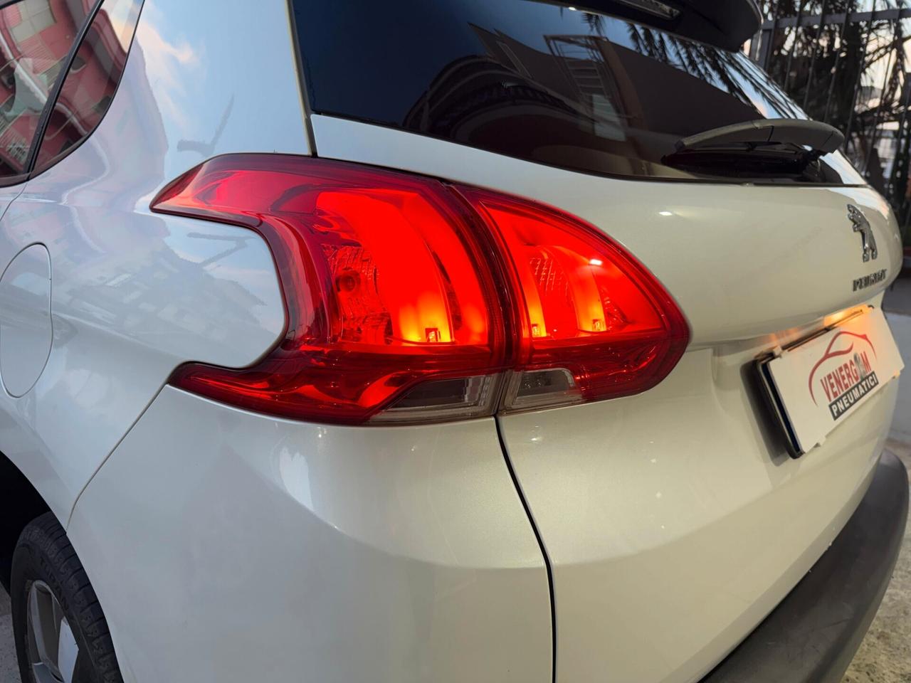 Peugeot 2008 1.6 e-HDi 92 CV Allure