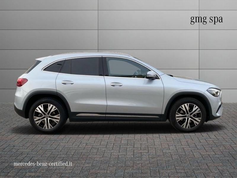 Mercedes-Benz GLA 200 d Progressive Advanced Plus 4matic auto