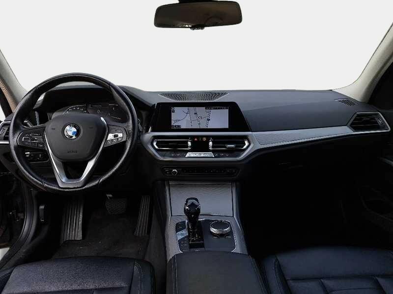 BMW 318 48V Business Advantage Touring auto