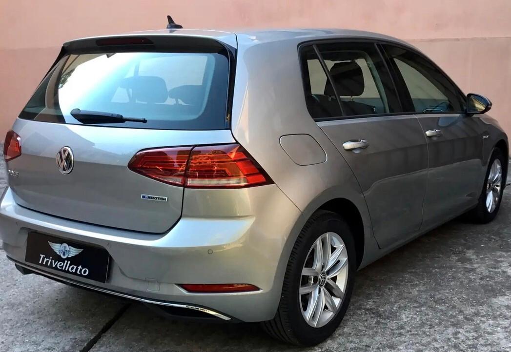 Volkswagen Golf GTI VII 2017 5p 1.5 tgi Business 130cv dsg
