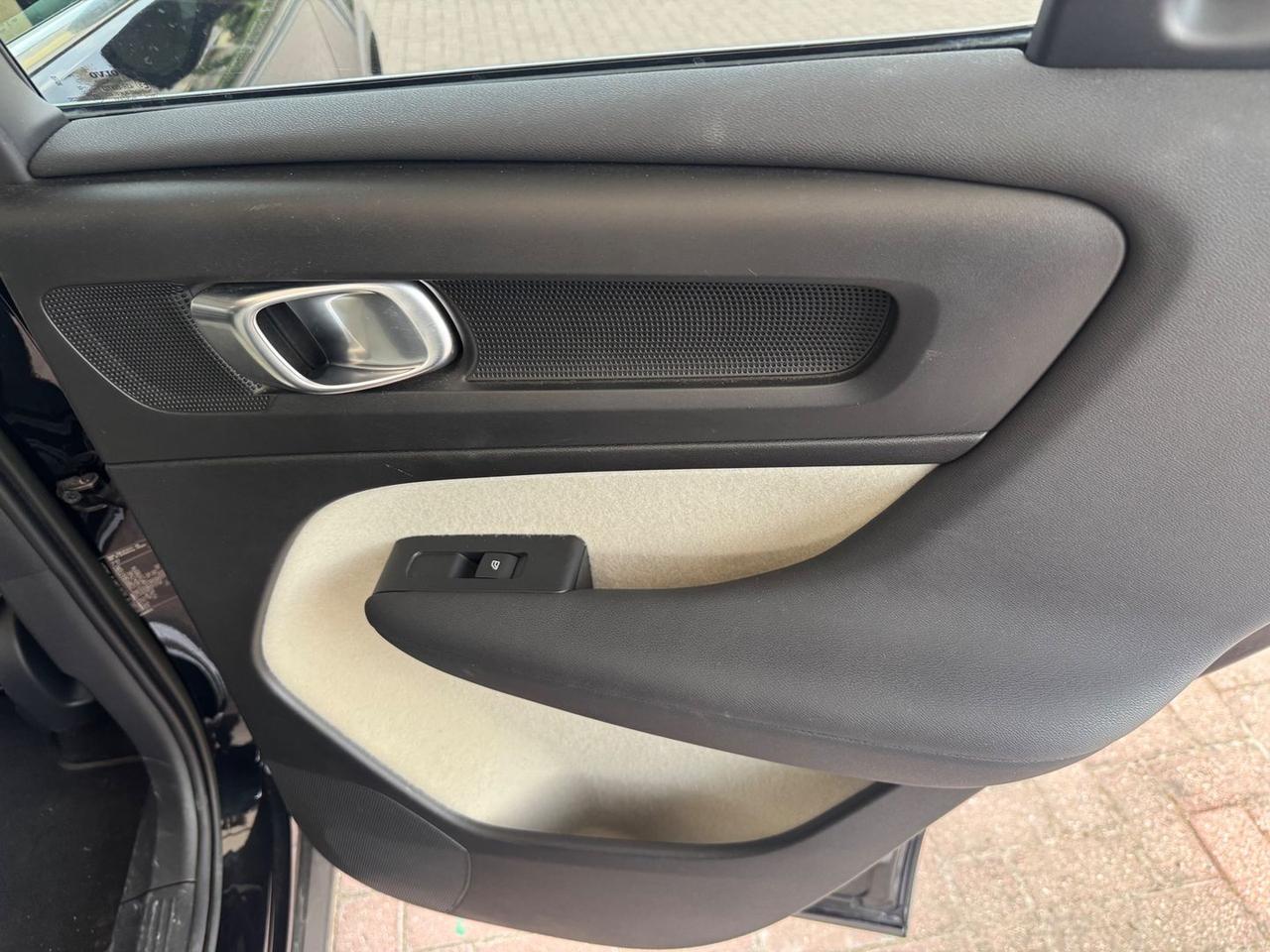 Volvo XC40 Ultimate Bright T5 Recharge PHE #11953