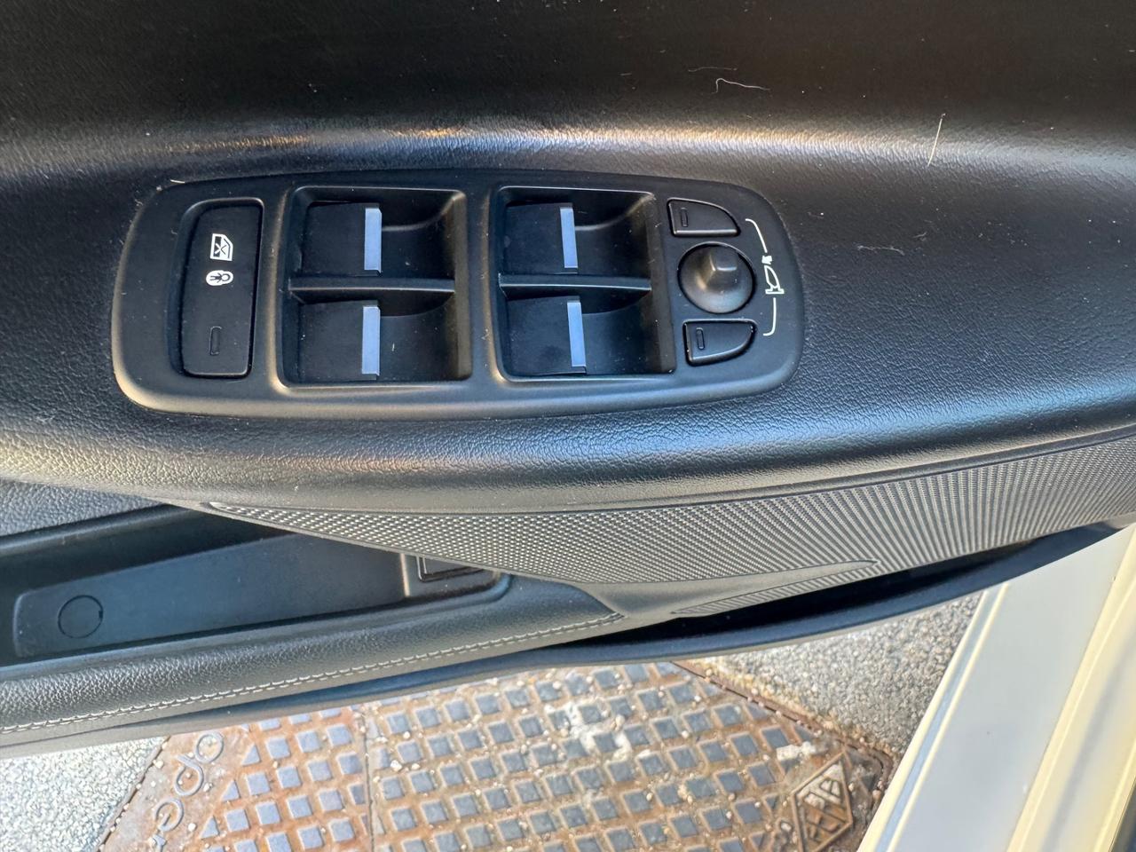 Jaguar XE 2.0 D 180 CV Landmark Edition